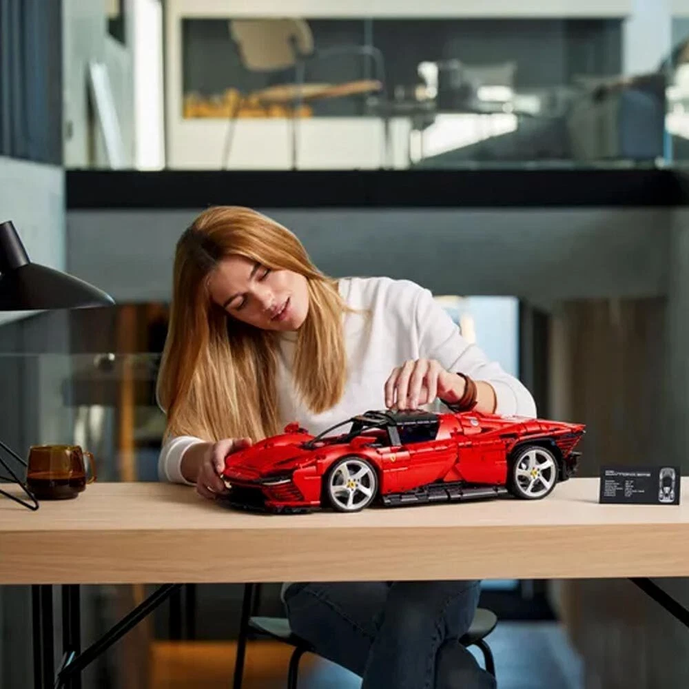 LEGO 42143 Ferrari Daytona SP3 - الصورة 2