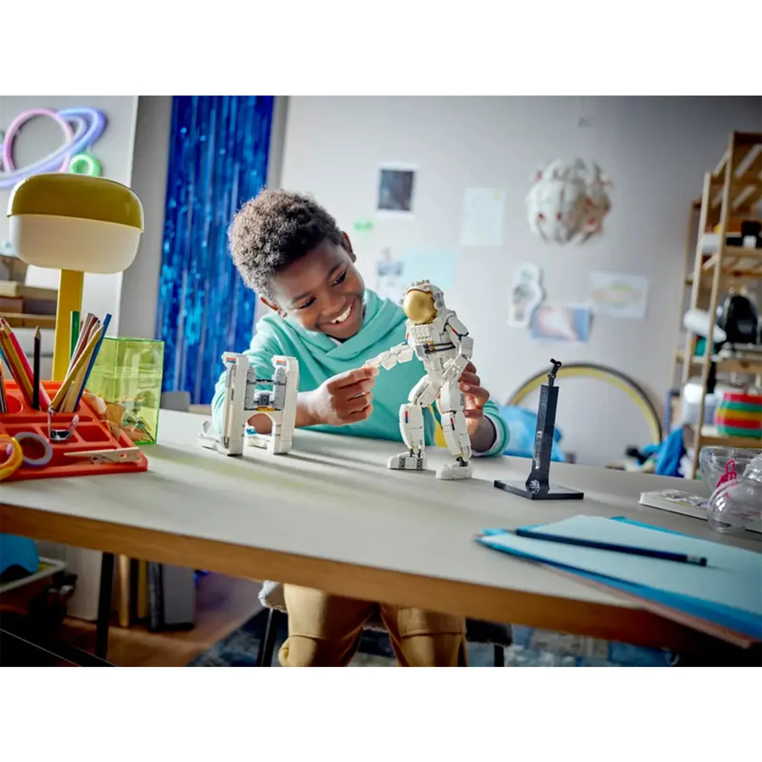 LEGO - ليجو كريتور رائد الفضاء 647 قطعة 9+ - الصورة 2