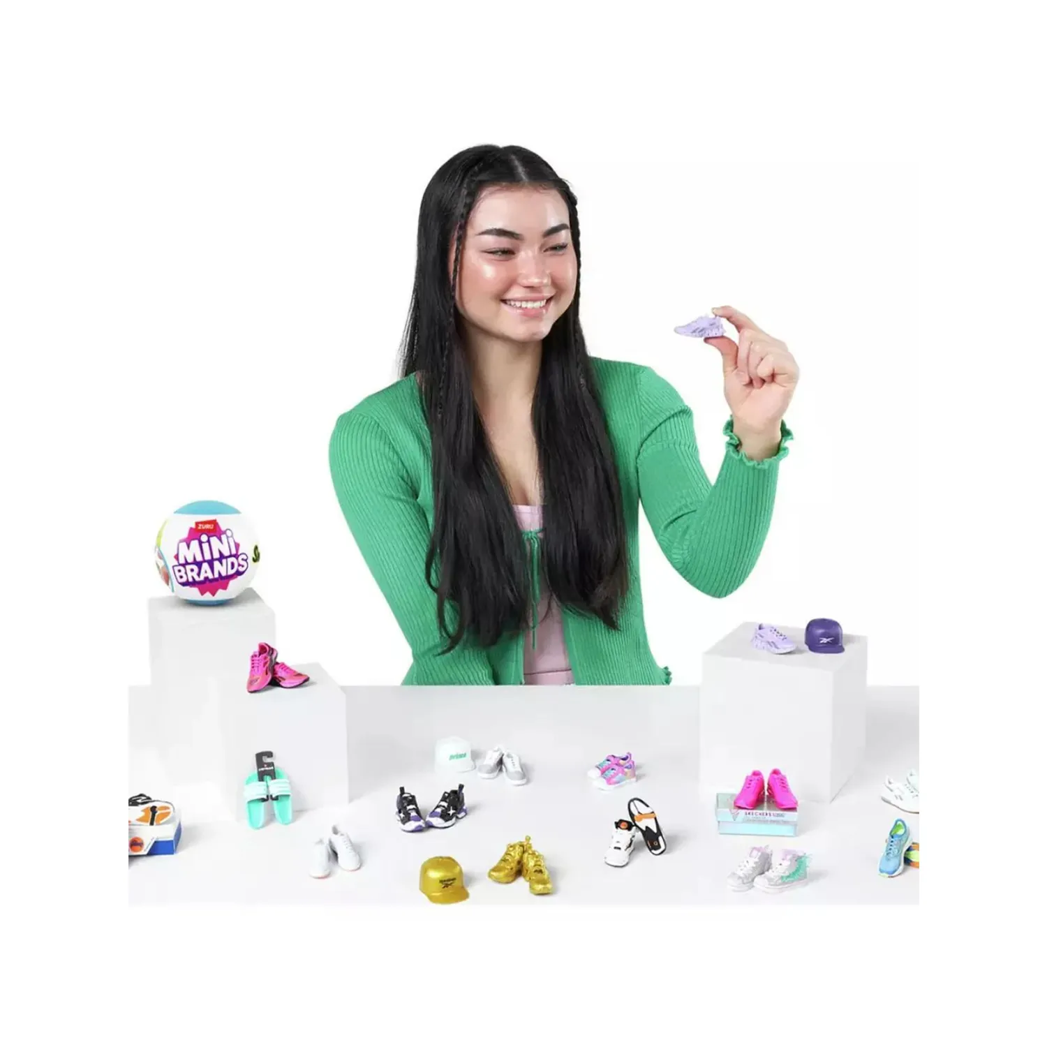 العاب اطفال - كبسولة أحذية رياضية صغيرة من ماركة Zuru - الصورة 3